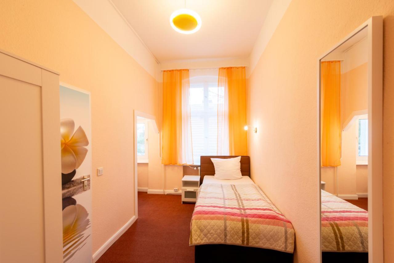 Hotel Pension Dahlem Berlin Exterior foto